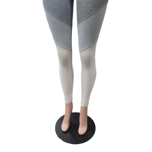 NEW Outdoor Voices Womens Spring 7/8 Color Block Leggings‎ Grey Size Small - Picture 7 of 16